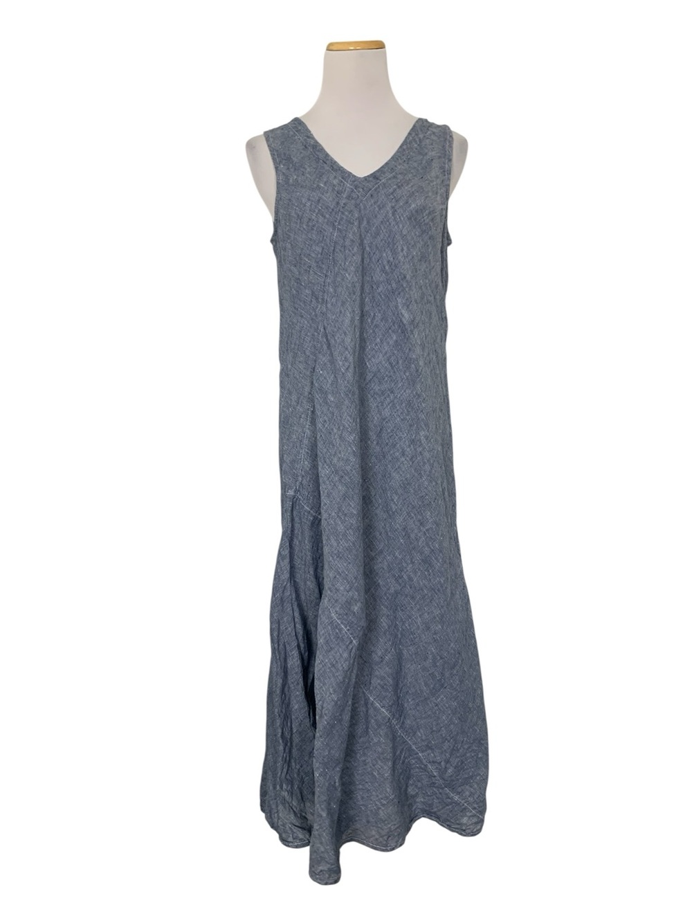 Size large. 100% merino wool. Good preowned condition. Missing last 2 bottom but